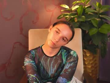 Linettebeale Chaturbate stream image from June 02, 2025