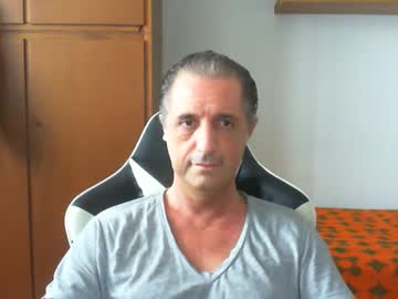 Liuk53 Chaturbate stream image from June 02, 2025