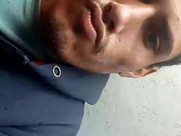 Urielsegg535031 Chaturbate stream image from June 02, 2025