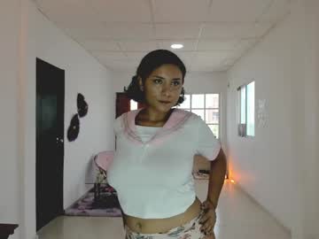 Ellette_ Chaturbate stream image from June 02, 2025