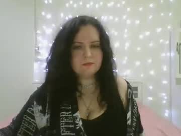 Myrabane Chaturbate stream image from June 02, 2025