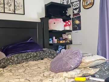 Fungivore Chaturbate stream image from June 02, 2025