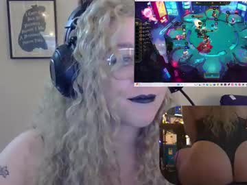 Alicequ1nn Chaturbate stream image from June 02, 2025