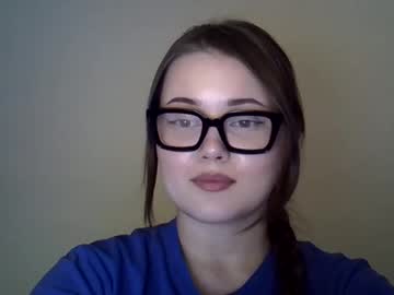 Shynesssi Chaturbate stream image from June 02, 2025