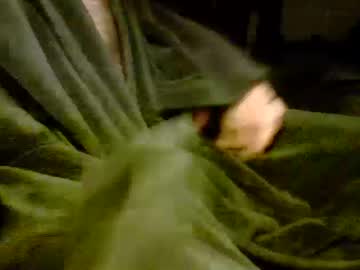 Iluvj2jizz4u Chaturbate stream image from June 03, 2025