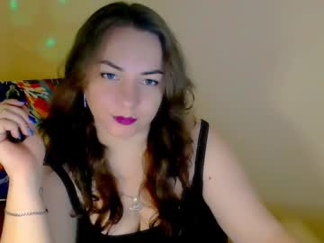 Evelineli Chaturbate stream image from June 03, 2025