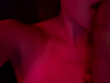 Luckylucy334 Chaturbate stream image from June 03, 2025
