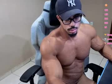 Mikehotk Chaturbate stream image from June 03, 2025
