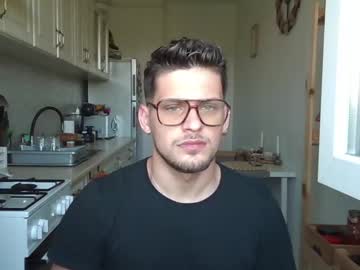 Roberto_Twink1 Chaturbate stream image from June 03, 2025