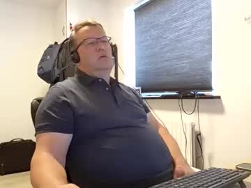 Henrikrp1971 Chaturbate stream image from June 03, 2025