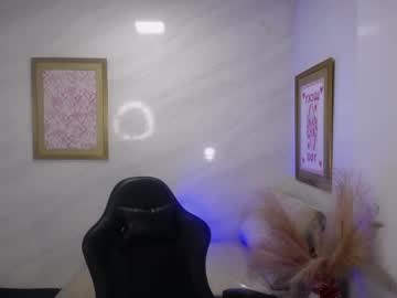 Nikky_V Chaturbate stream image from June 03, 2025