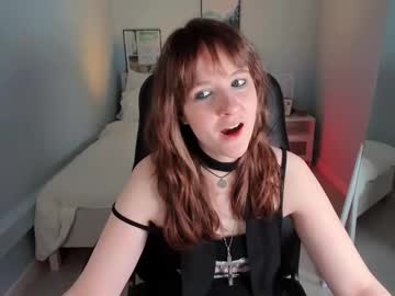 Clover_Red Chaturbate stream image from June 03, 2025