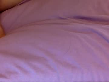 Kimkreemz Chaturbate stream image from June 03, 2025