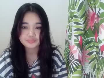 Miacumxx19 Chaturbate stream image from June 03, 2025
