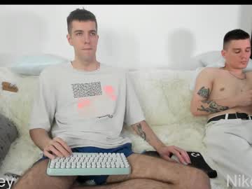 Sweet_J_Friendss Chaturbate stream image from June 03, 2025