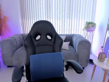 Annasummerx Chaturbate stream image from June 03, 2025