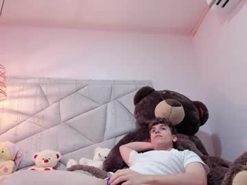 Femboy_Max Chaturbate stream image from June 03, 2025