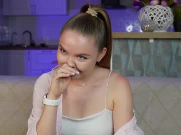 Merciagee Chaturbate stream image from June 03, 2025