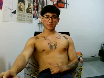 Dillom420 Chaturbate stream image from June 03, 2025