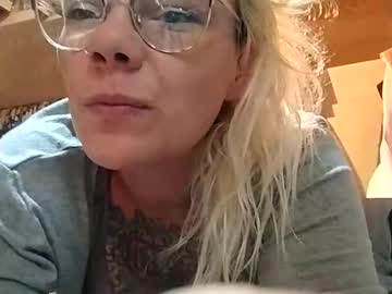 Tinglytayy69 Chaturbate stream image from June 03, 2025