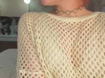 Edithaeast Chaturbate stream image from June 03, 2025