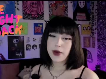 Yuhwa Chaturbate stream image from June 03, 2025