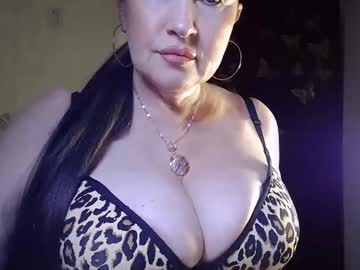Reneice Chaturbate stream image from June 03, 2025
