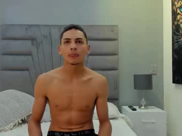 Tony_Sogliuzo Chaturbate stream image from June 03, 2025