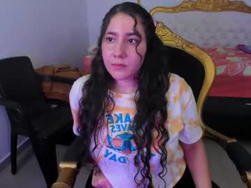 Little_Sparkles_0f_L0v3 Chaturbate stream image from June 03, 2025