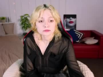Lvluplovers Chaturbate stream image from June 03, 2025