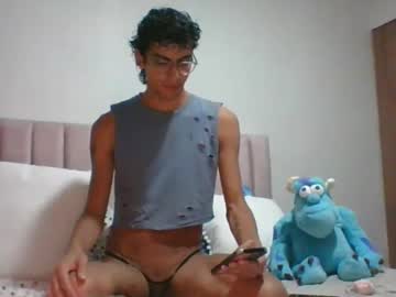 Axellatino_ Chaturbate stream image from June 04, 2025
