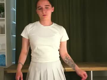 Linettebeale Chaturbate stream image from June 04, 2025
