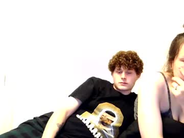 Freakycouple11 Chaturbate stream image from June 04, 2025