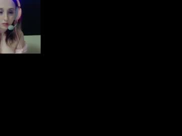 Mellidolli3 Chaturbate stream image from June 04, 2025