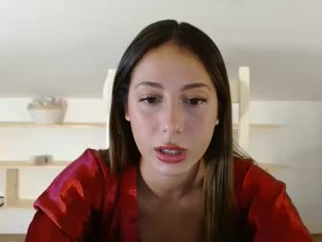 Poppysinclaire Chaturbate stream image from June 04, 2025