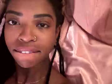 Strawberriesandsunsets Chaturbate stream image from June 04, 2025
