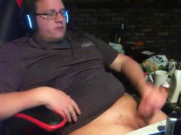 Whateverdude555 Chaturbate stream image from June 04, 2025