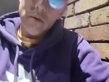 Enzmztt Chaturbate stream image from June 04, 2025