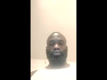 Esmoovethegod Chaturbate stream image from June 04, 2025