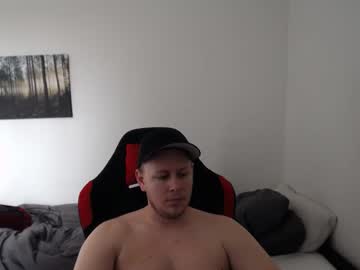 Nordicpuure Chaturbate stream image from June 04, 2025