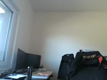 1kamilkamil11 Chaturbate stream image from June 04, 2025