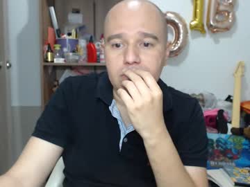 Aleramimos Chaturbate stream image from June 04, 2025