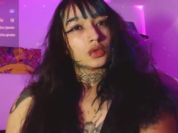 Sharaross1 Chaturbate stream image from June 04, 2025