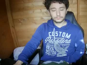 Starfsimon Chaturbate stream image from June 04, 2025