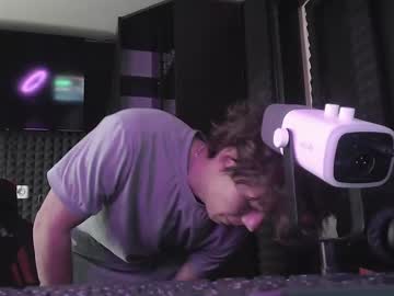 Hot_Boy_2002_ Chaturbate stream image from June 04, 2025
