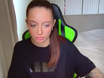 Voicedreams Chaturbate stream image from June 04, 2025