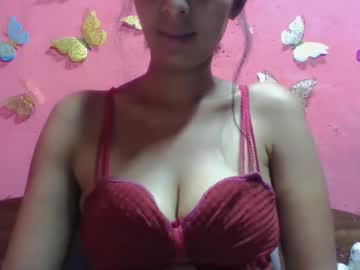 Julie0612 Chaturbate stream image from June 04, 2025