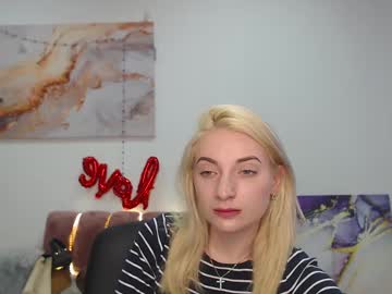 Ninarichis Chaturbate stream image from June 04, 2025