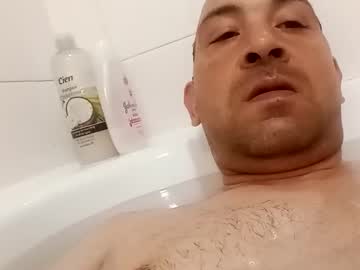 Pako8201 Chaturbate stream image from June 04, 2025