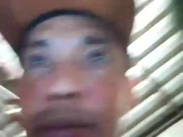 Santichai561323 Chaturbate stream image from June 04, 2025